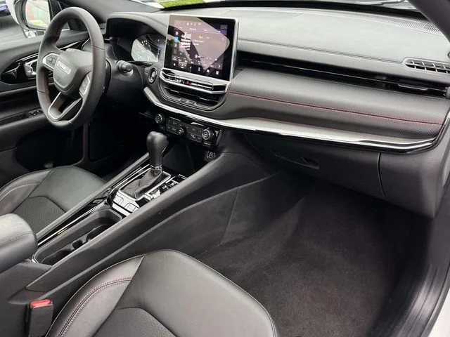 Used 2025 White Jeep Trailhawk image 23