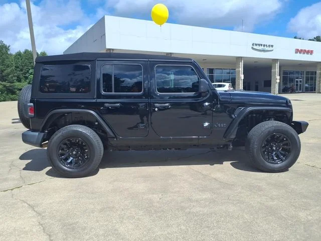 Used 2023 Black Jeep Sport S image 2