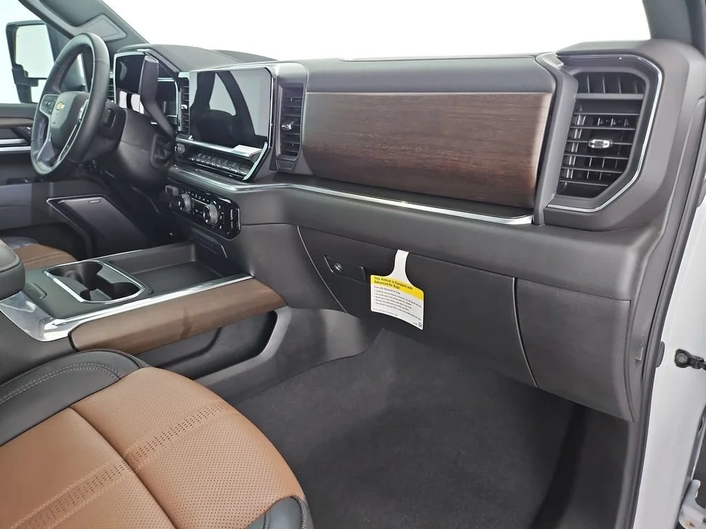 Certified Used 2025 Iridescent Pearl Tricoat Chevrolet High Country image 36