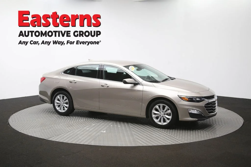 Used 2025 Gray Chevrolet LT image 47