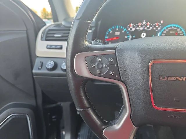 Used 2018 Black GMC Denali image 19