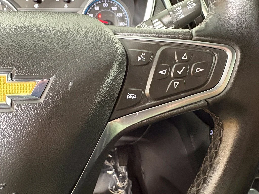 Used 2024 White Chevrolet LT image 25