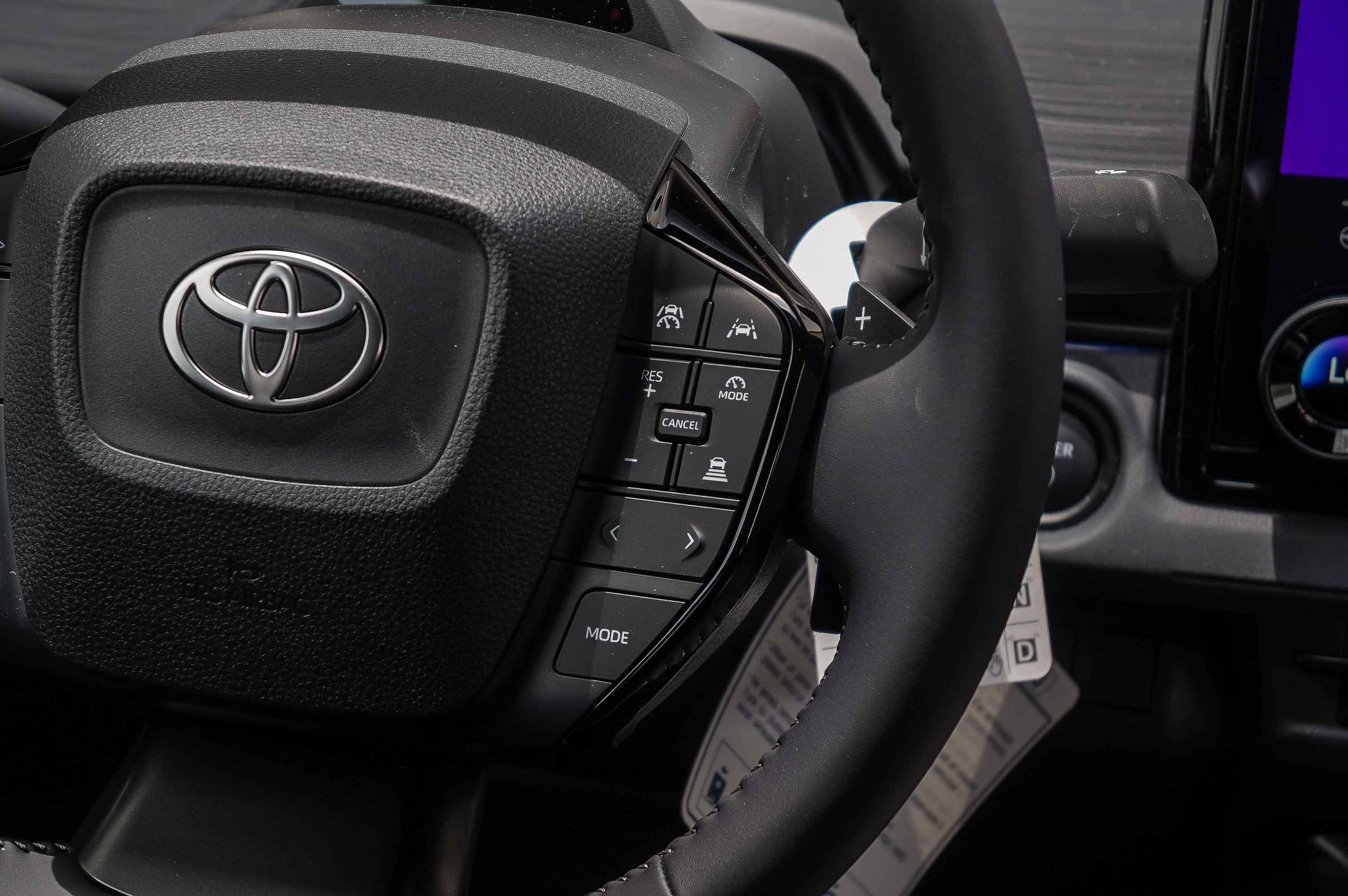 2026 Toyota C-HR XSE - Photo 18