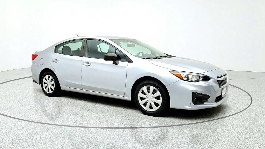 Used 2019 Ice Silver Metallic Subaru 2.0i 4-door CVT image 3
