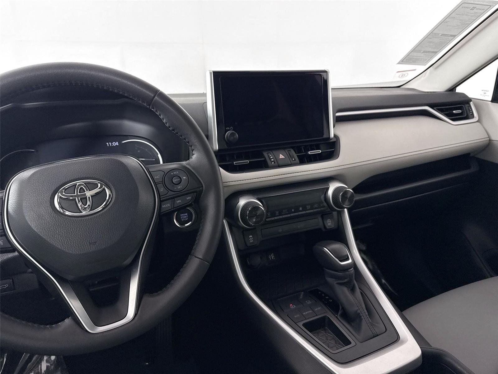 Certified Used 2025 Blueprint Toyota XLE Premium image 31