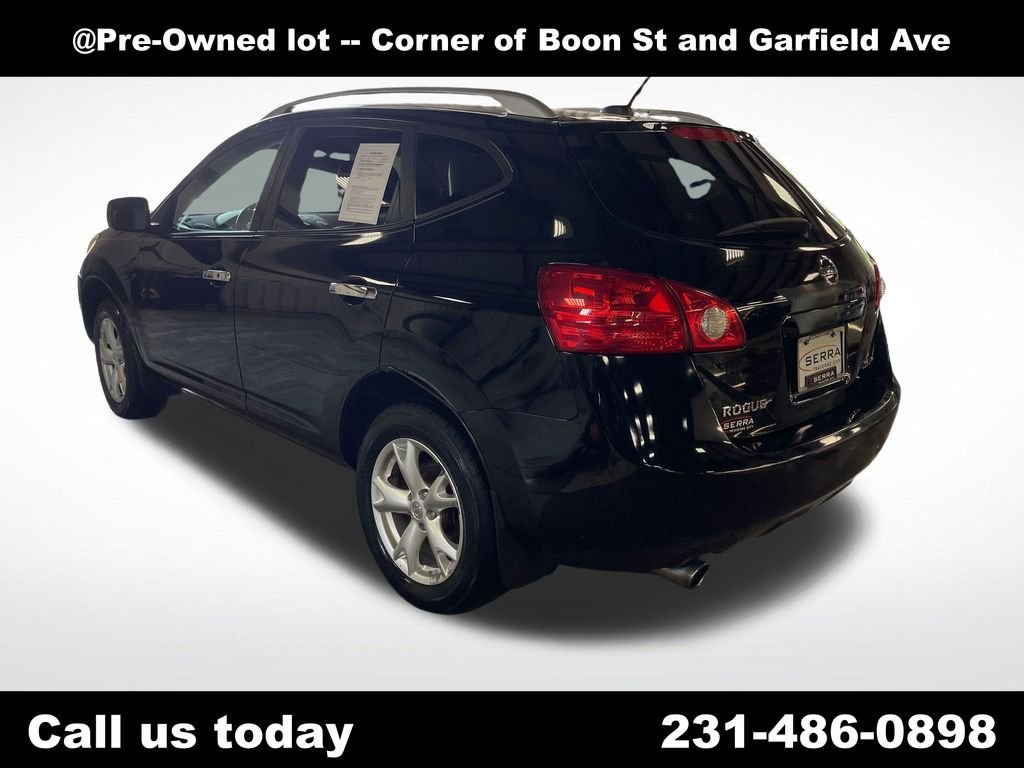 Used 2010 Black Nissan SL image 3