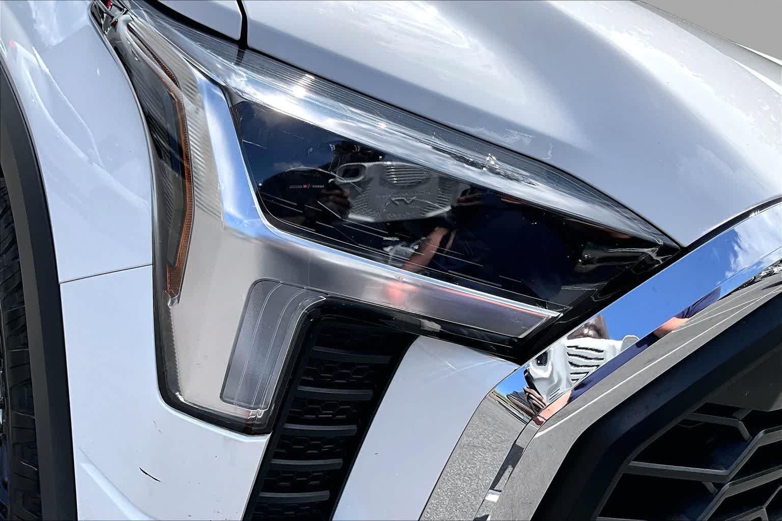 Used 2023 Ice Cap Toyota SR5 image 27