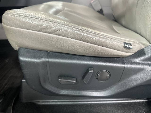 Used 2020 Silver Ford XLT image 18