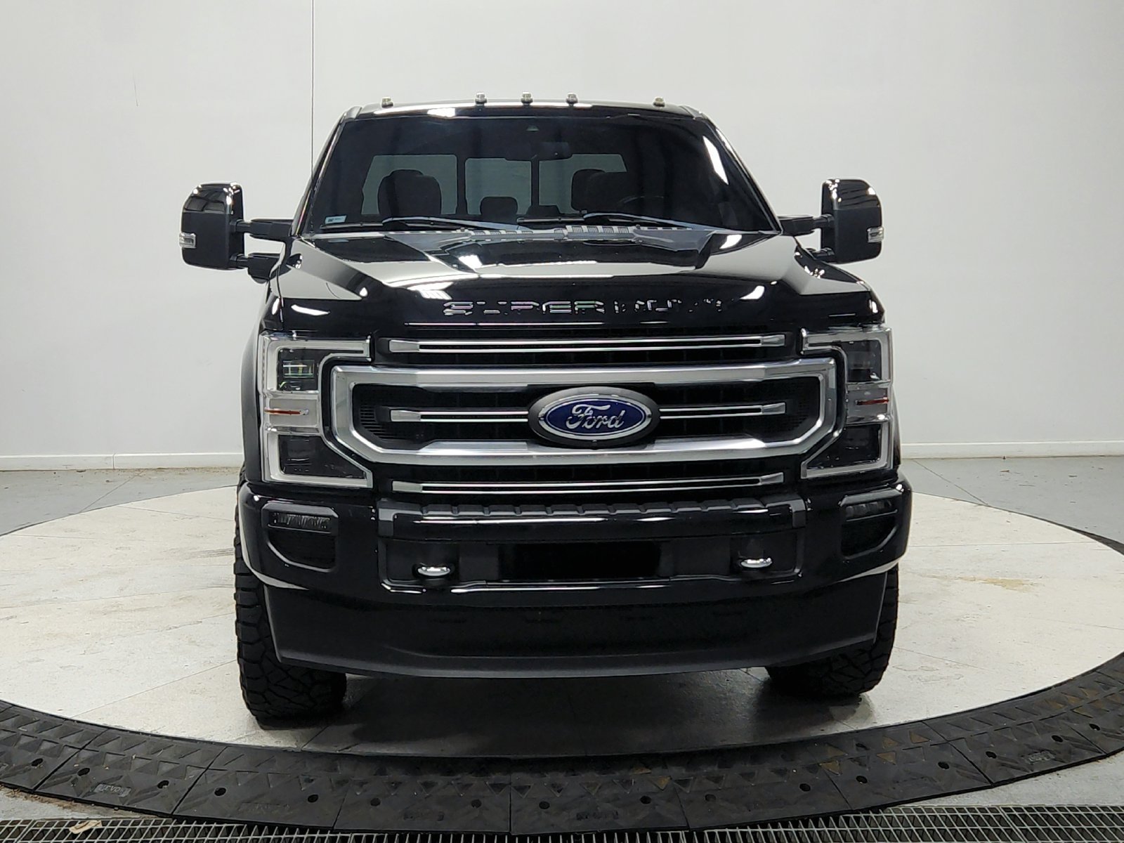 Used 2020 Black Ford Platinum image 3