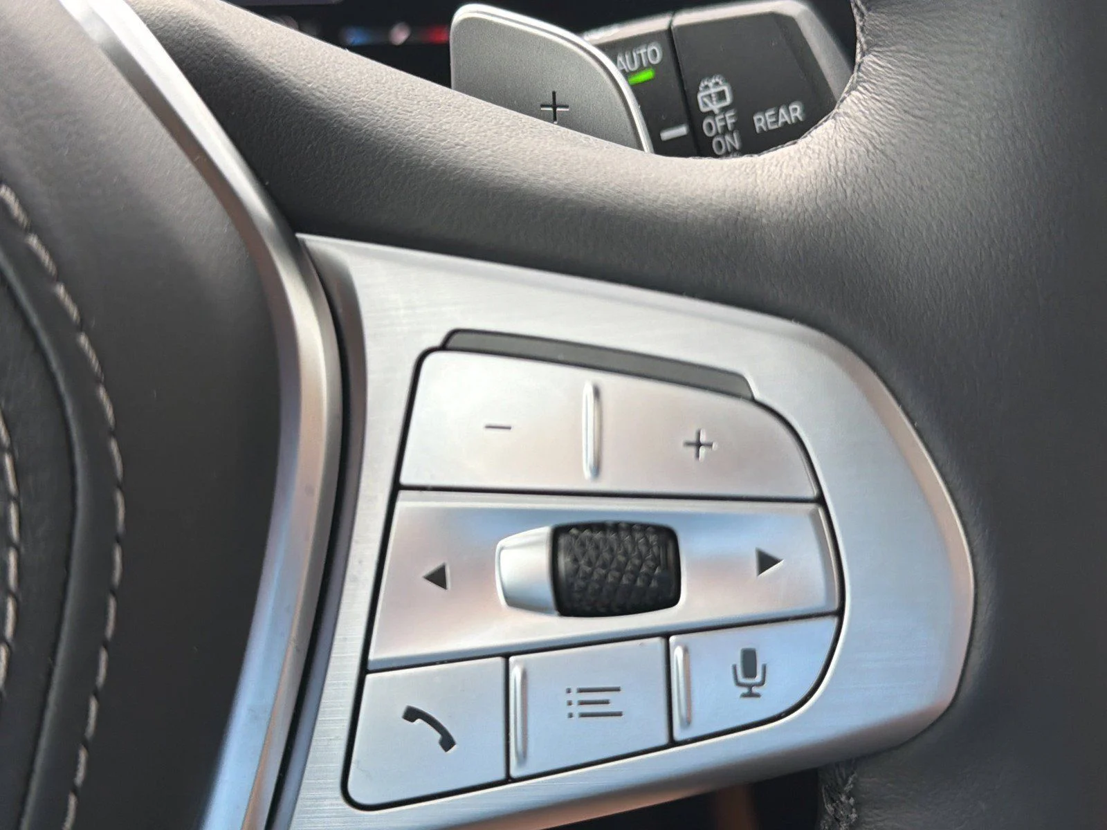 New 2026 Blue Ridge Mountain Metallic BMW xDrive40i image 36