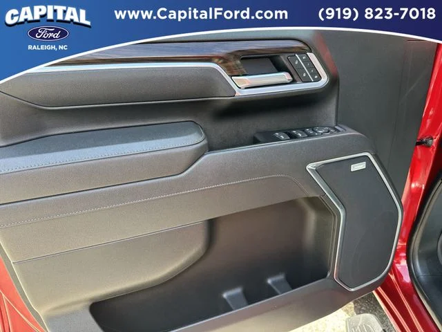 Used 2025 Red GMC SLT image 20