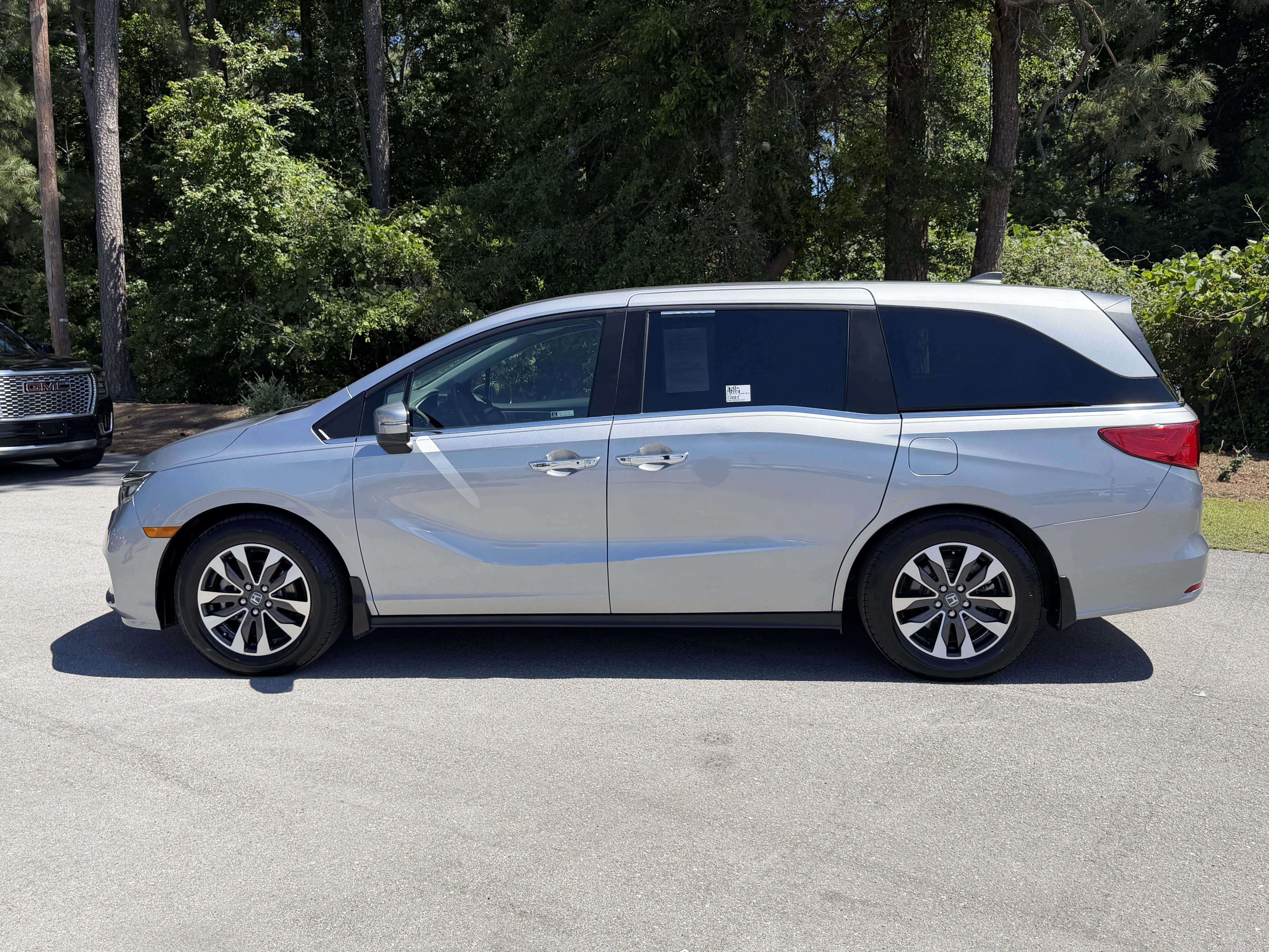 Used 2024  Honda EX-L image 31