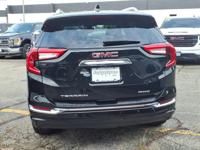 2024 GMC Terrain Denali - Photo 5