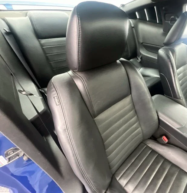 Used 2007  Ford GT Deluxe image 6
