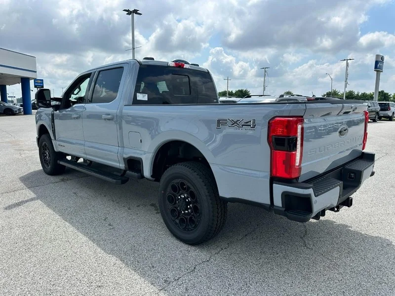 New 2026 Glacier Gray Metallic Tri-Coat Ford LARIAT 4WD Crew Cab 6.75