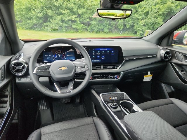 2027 Chevrolet Equinox LT - Photo 20