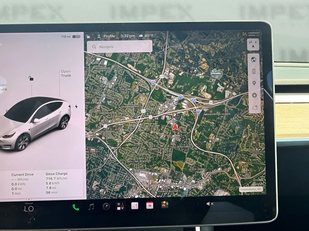 Used 2021 White Tesla Long Range image 12