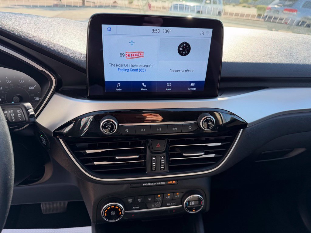 Used 2020 Gray Ford SE image 17