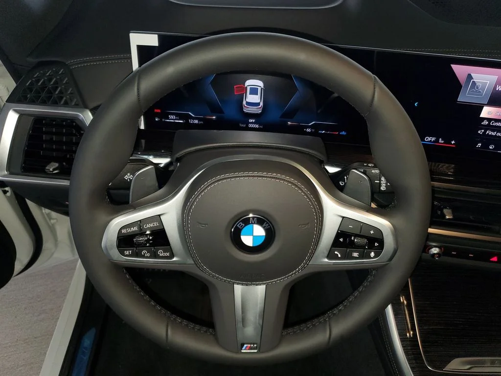New 2026 Alpine White BMW sDrive40i image 18