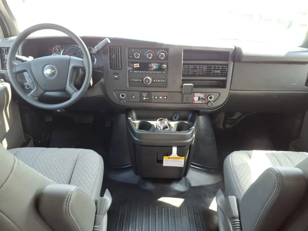 2026 Chevrolet Express Cargo Work Van - Photo 25