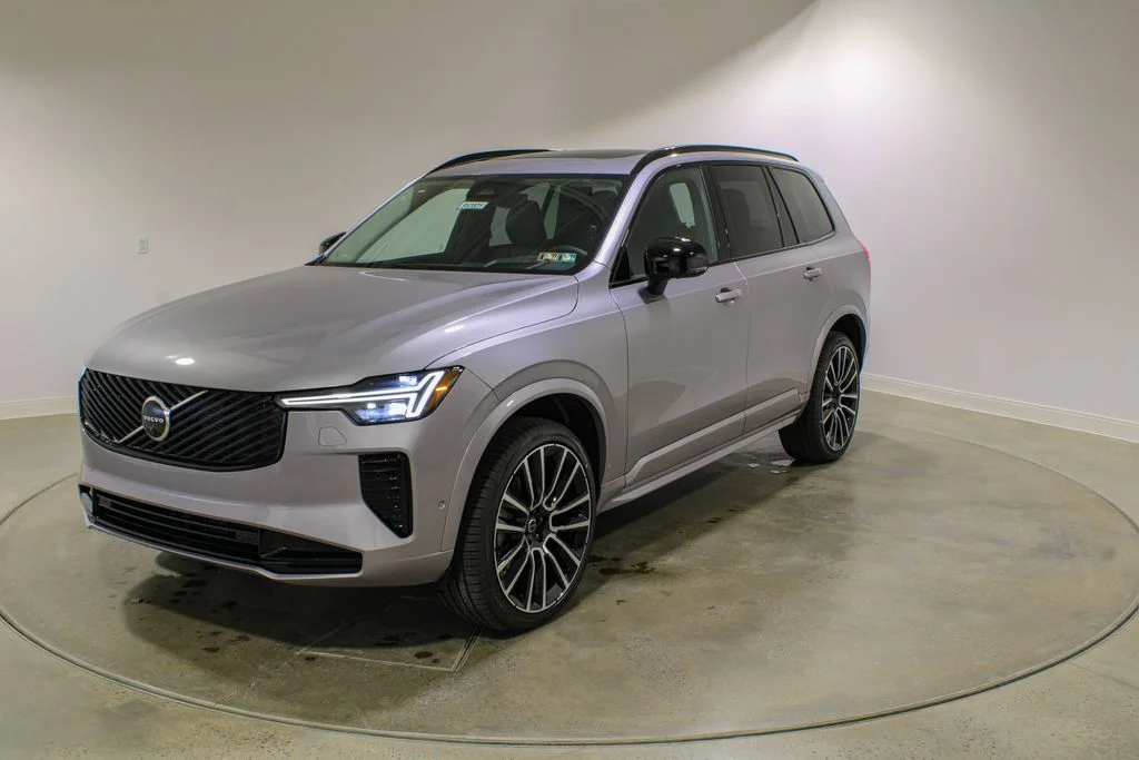 2026 Volvo XC90 B6 Ultra Dark 7-Seater 4WD's photo