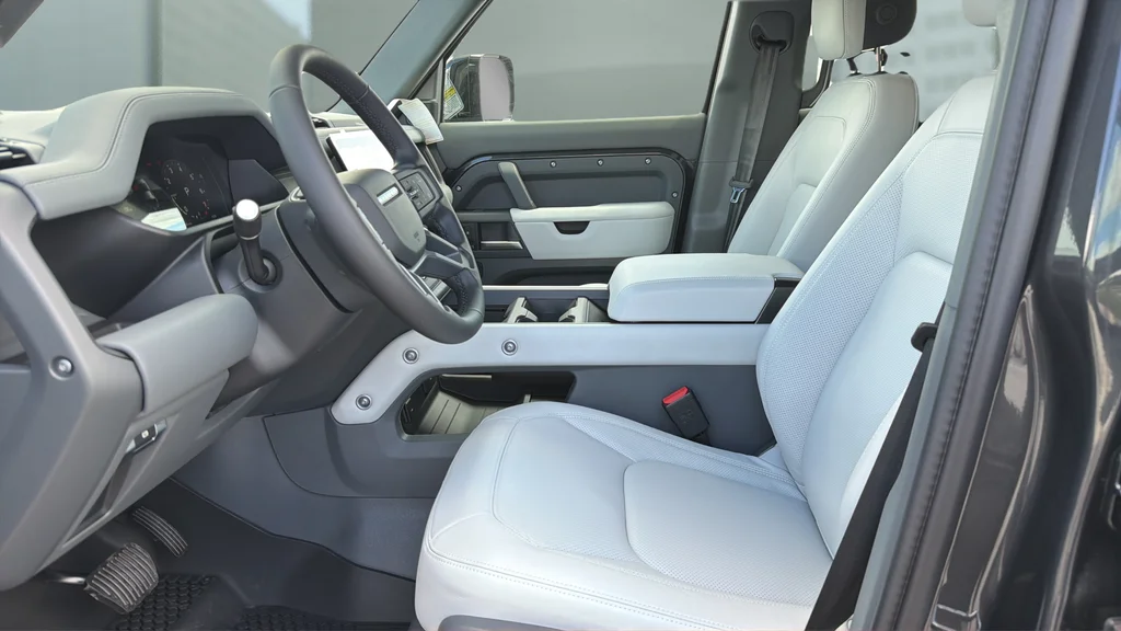 New 2026 Gray Land Rover X-Dynamic SE image 17