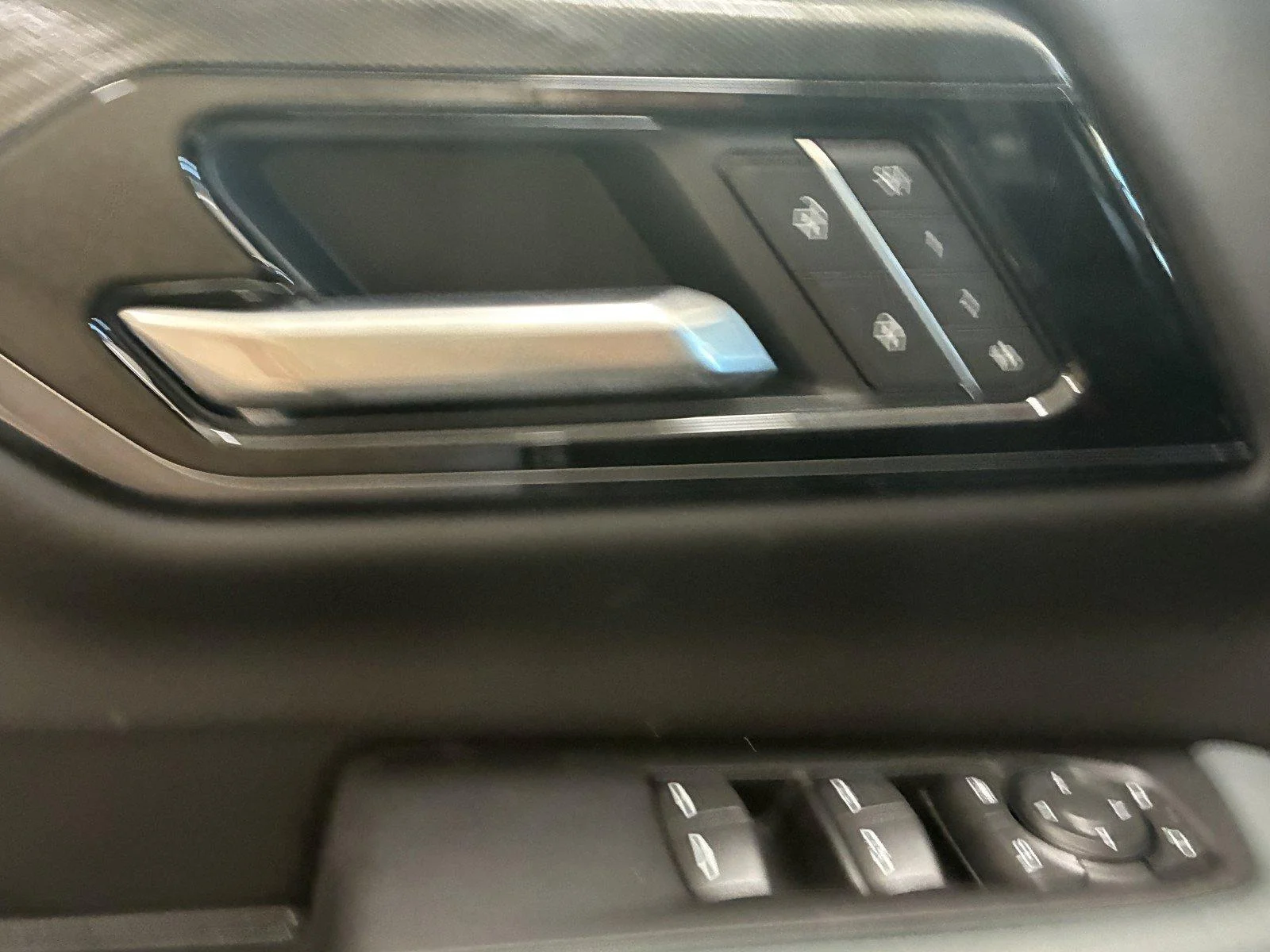 2026 GMC Yukon AT4 - Photo 20
