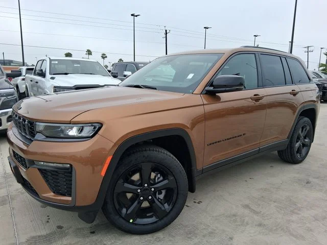 New 2026 Copper Shino Metallic Clear-Coat Exterior Paint Jeep Limited image 3