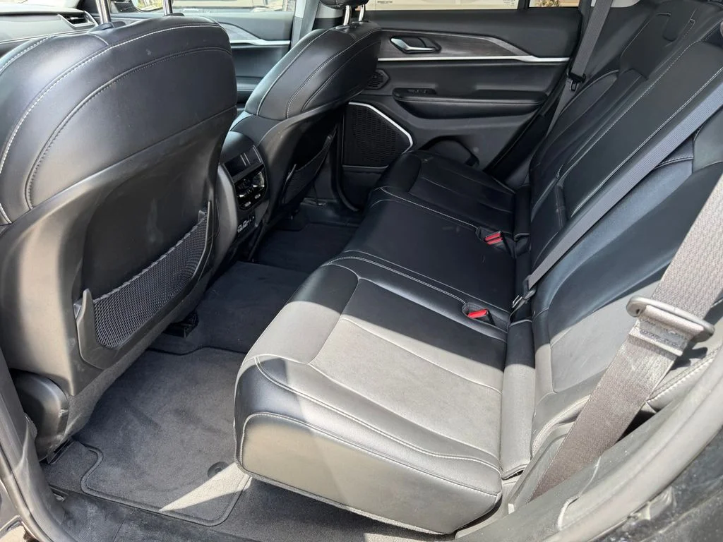 Used 2022 Black Jeep Limited image 10