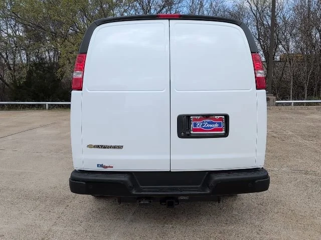 New 2026 Summit White Chevrolet 1WT image 15