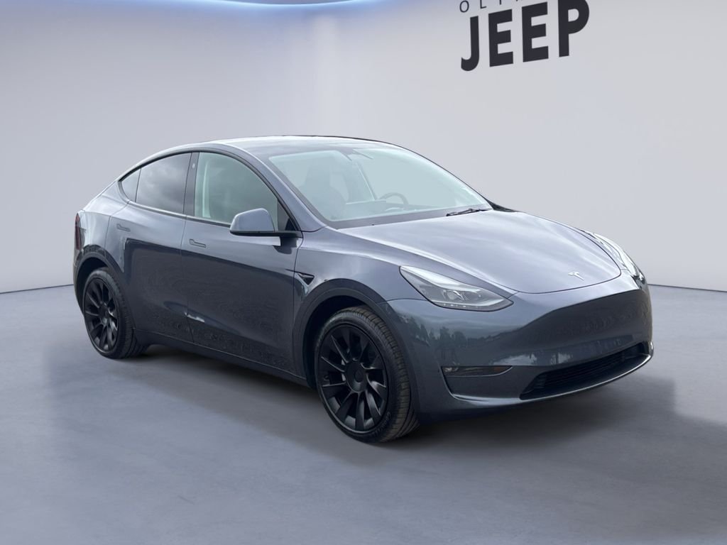 Used 2023  Tesla Long Range image 7
