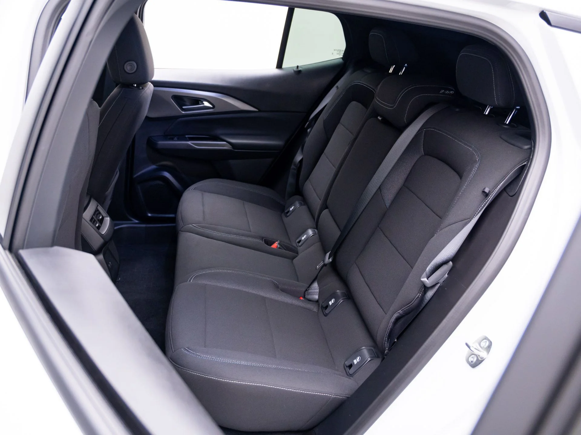 Used 2026 White Chevrolet LT image 15