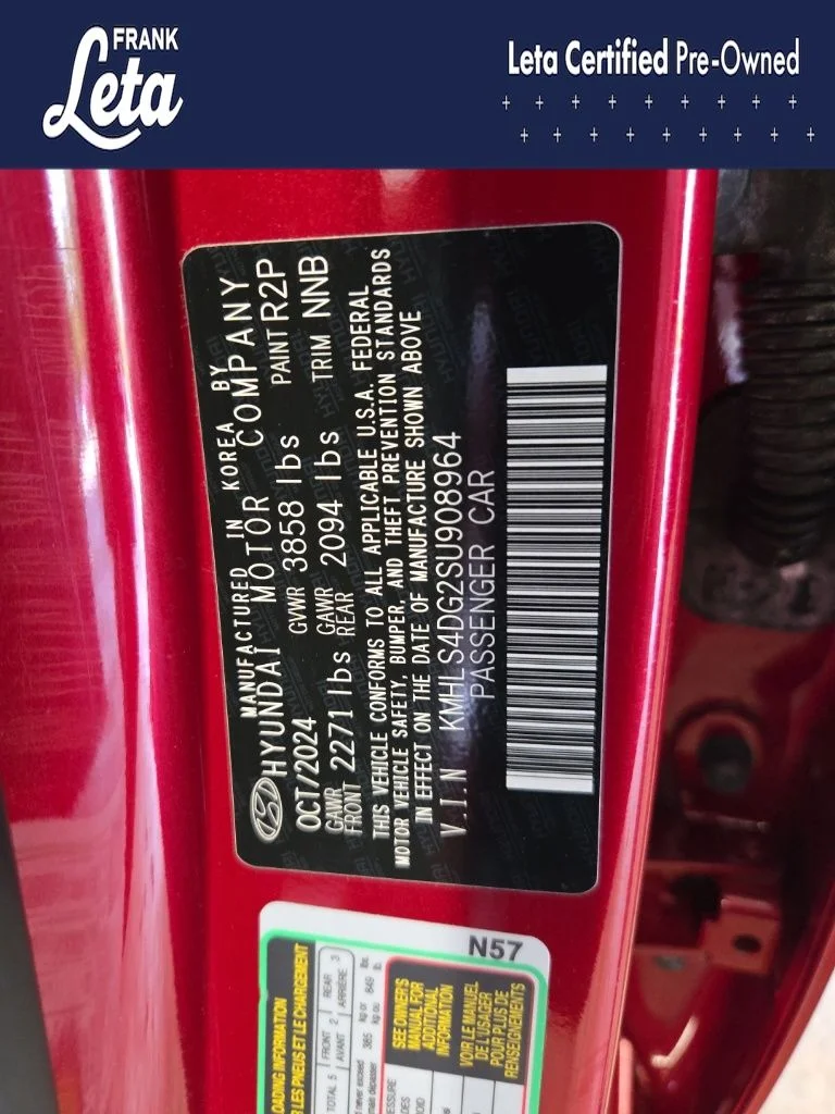 Certified Used 2025 Red Hyundai SEL Convenience image 26