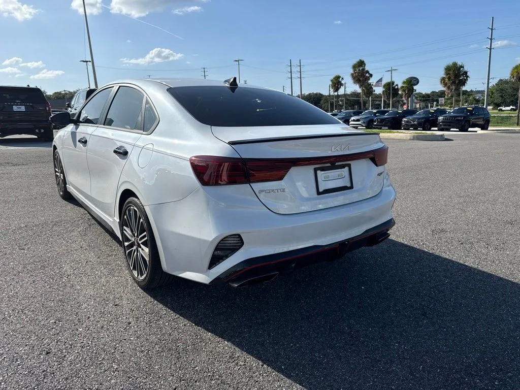 Used 2024 White Kia GT image 3