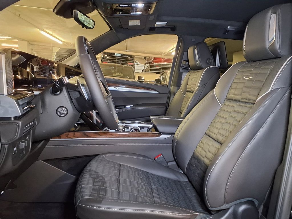 2026 Cadillac Escalade ESV Platinum Sport - Photo 15