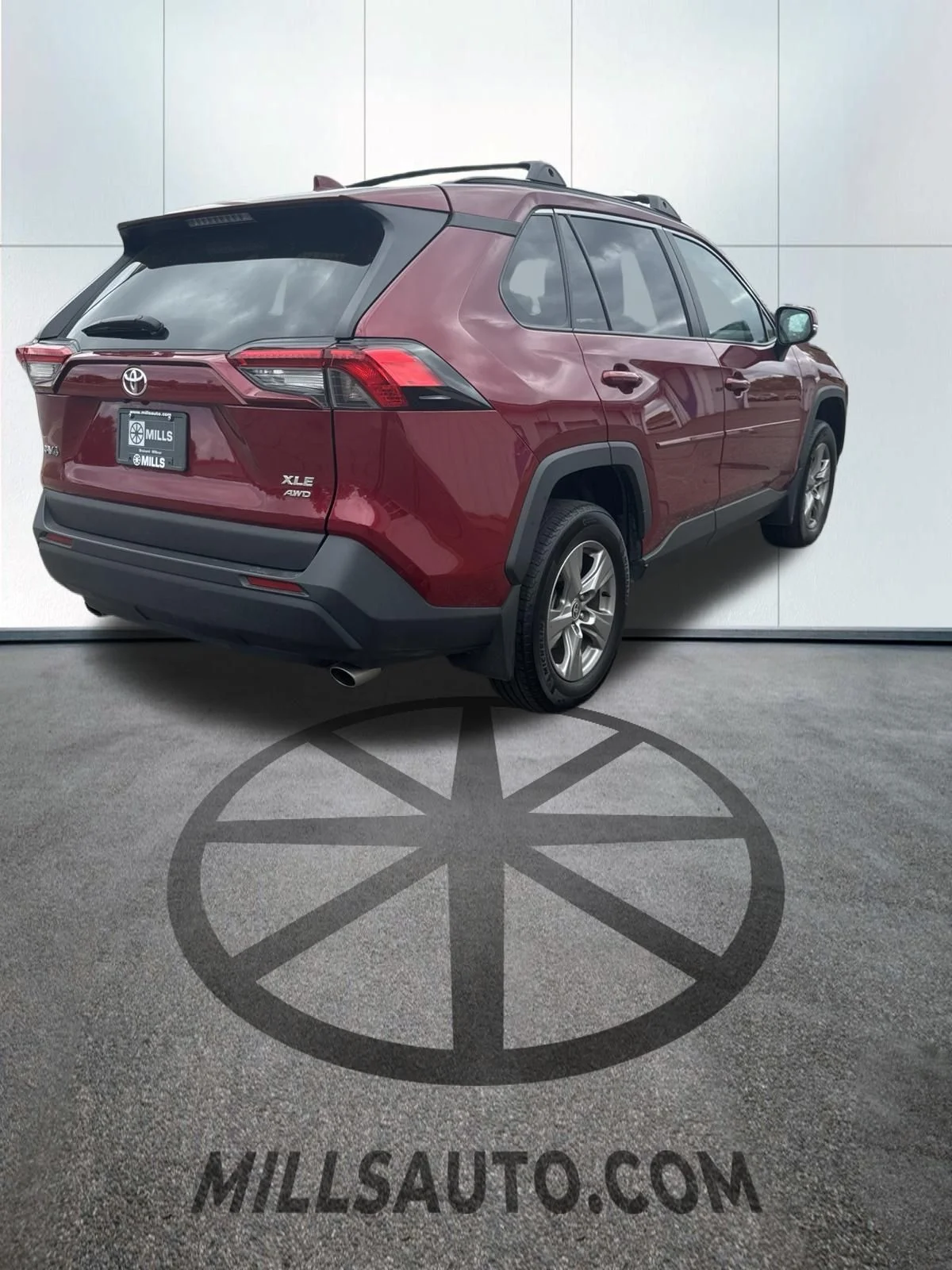 Used 2024 Red Toyota XLE image 4