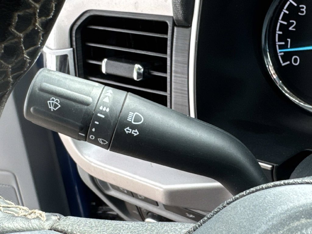 Used 2023 Blue Ford XLT image 46