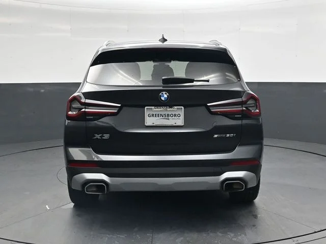 Used 2024 Gray BMW sDrive30i image 5
