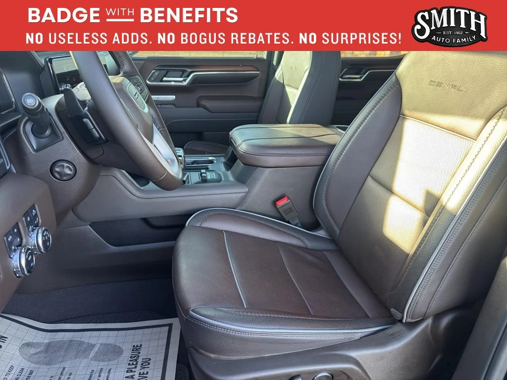 Used 2025 Onyx Black GMC Denali image 13