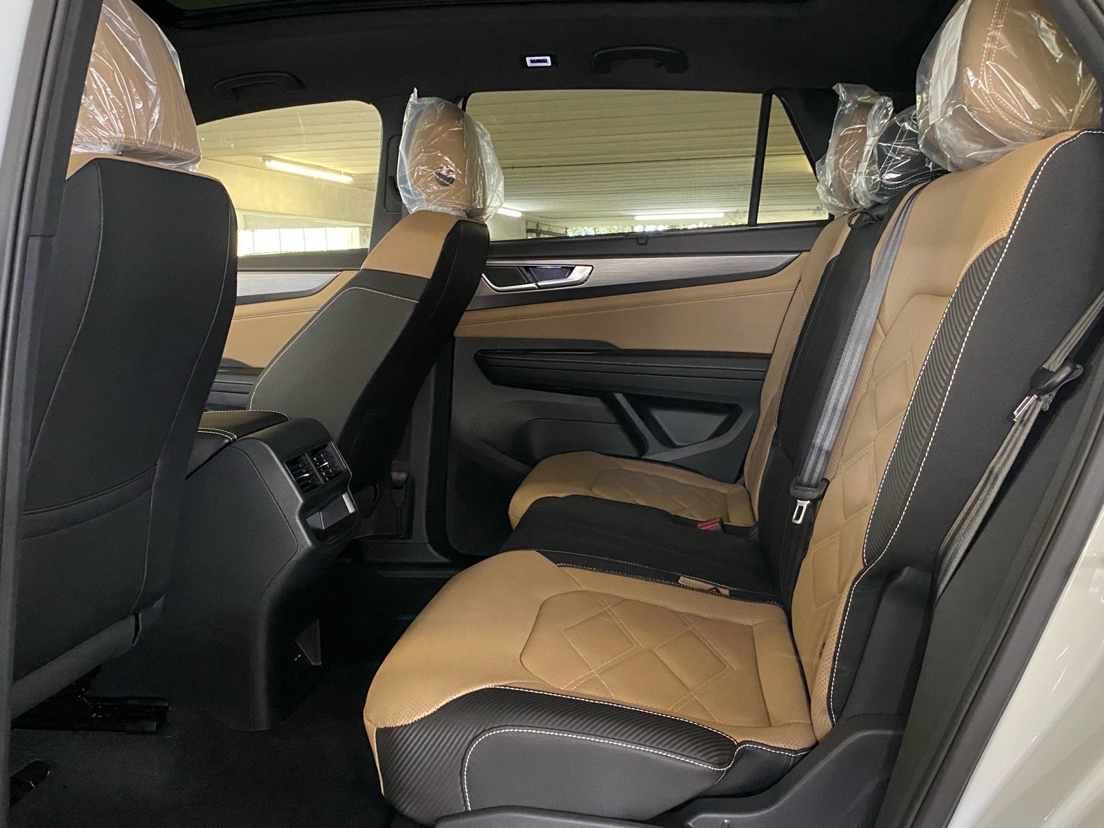 New 2026 White Volkswagen SE w/Technology image 12