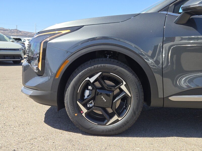 New 2026 Gravity Gray Kia EX image 5