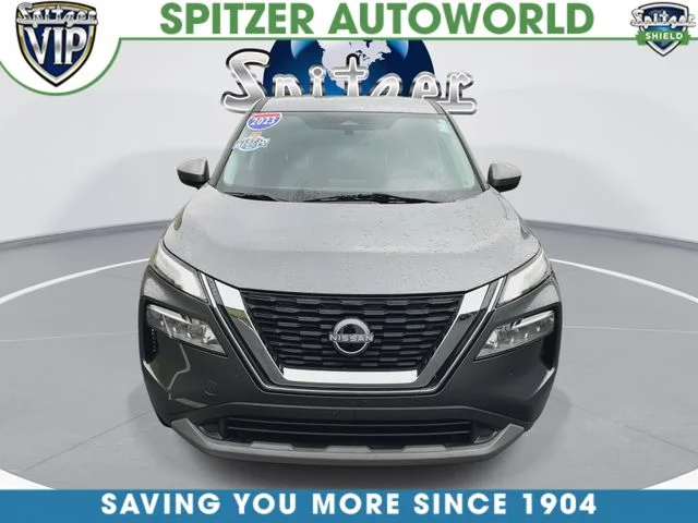 Used 2023 Gray Nissan SV image 3