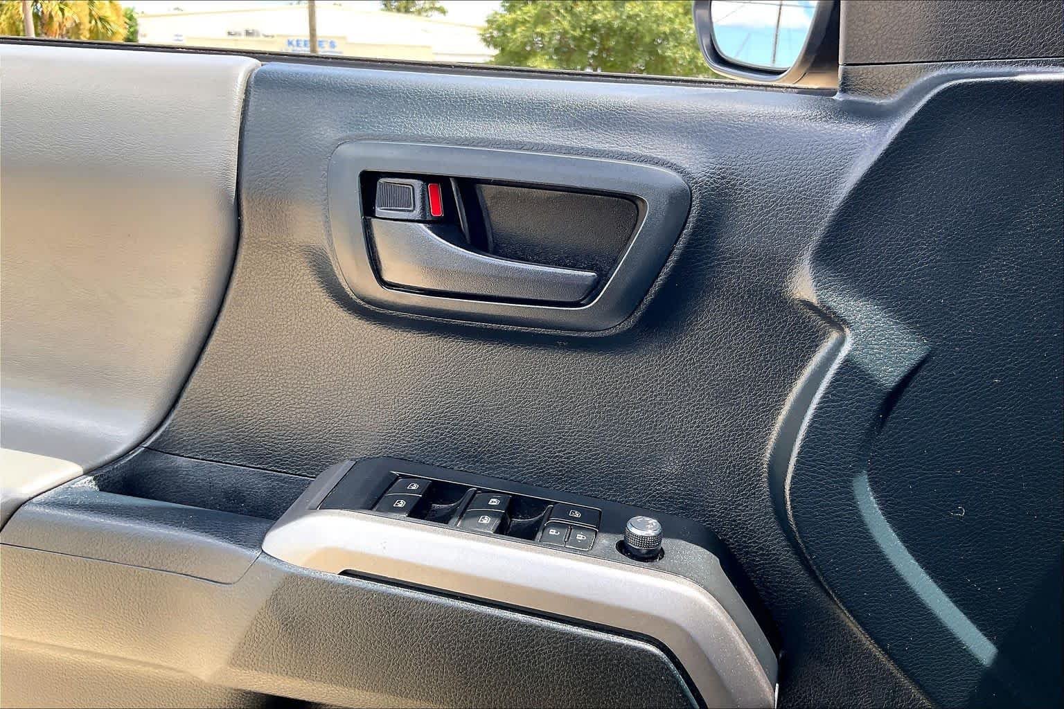 Used 2017 Magnetic Gray Metallic Toyota SR5 image 34