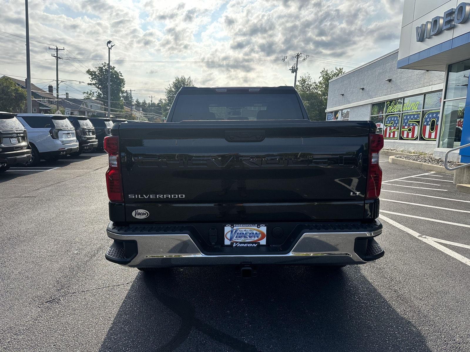 2026 Chevrolet Silverado 1500 LT - Photo 6