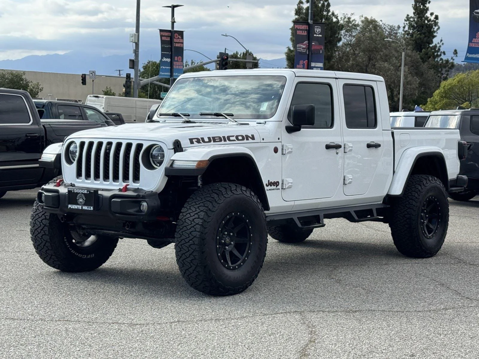Used 2021 Bright White Clearcoat Jeep Rubicon image 3