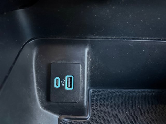 Used 2021 White Ford XLT image 6