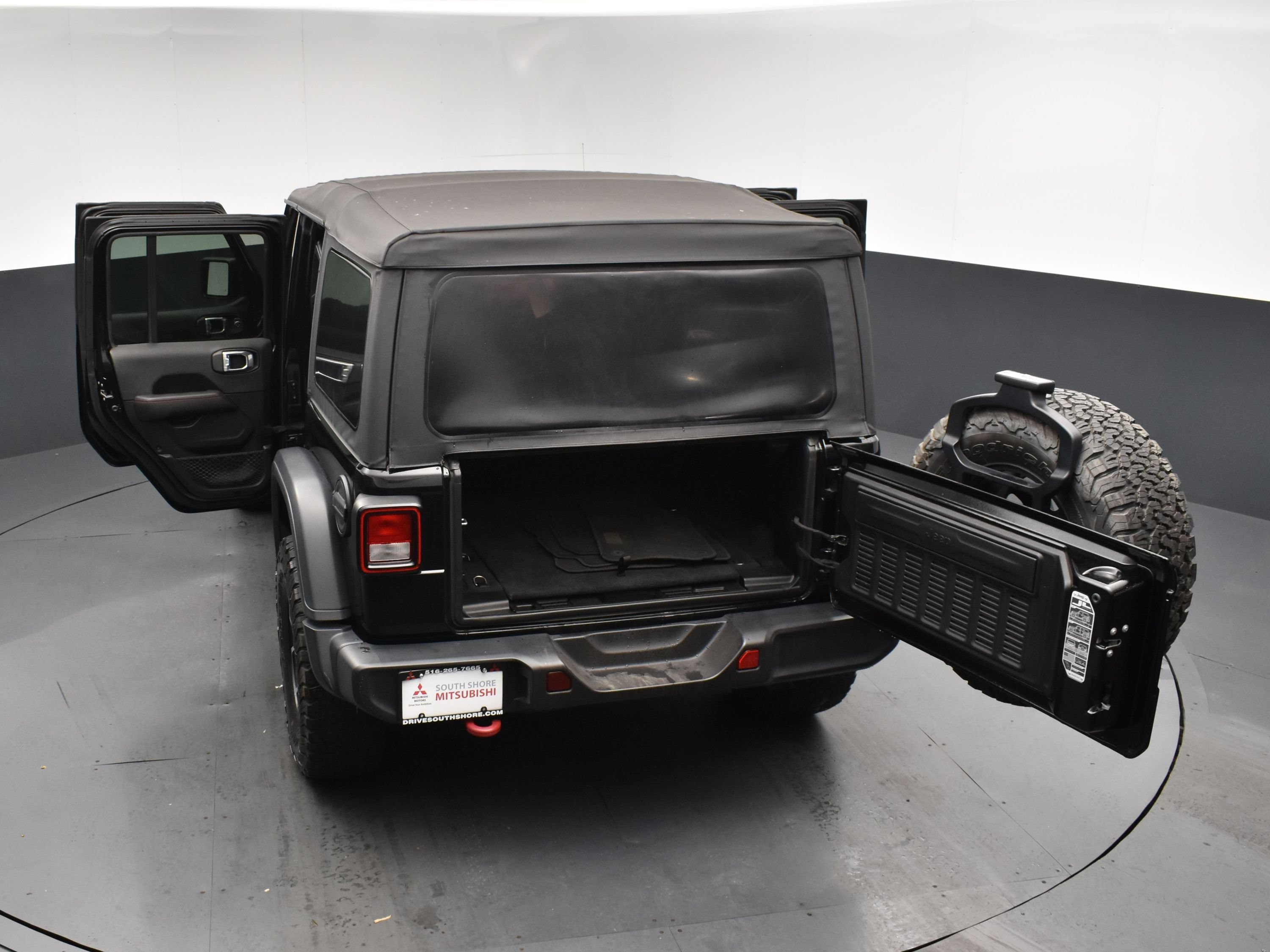 Used 2021 Black Clearcoat Jeep Unlimited Rubicon image 22
