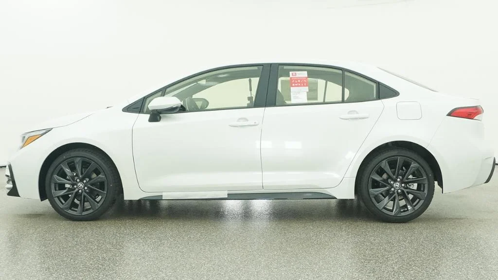 2026 Toyota Corolla SE - Photo 20