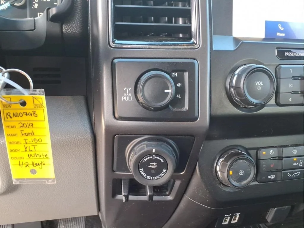 Used 2019 Blue Ford XLT image 21