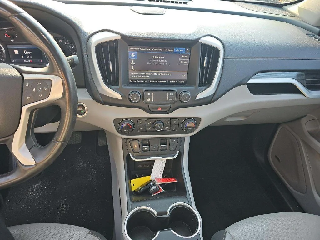 Used 2020 Gray GMC SLT image 4
